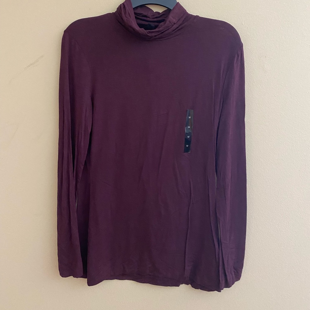 Banana Republic Turtleneck, NWT, original $30